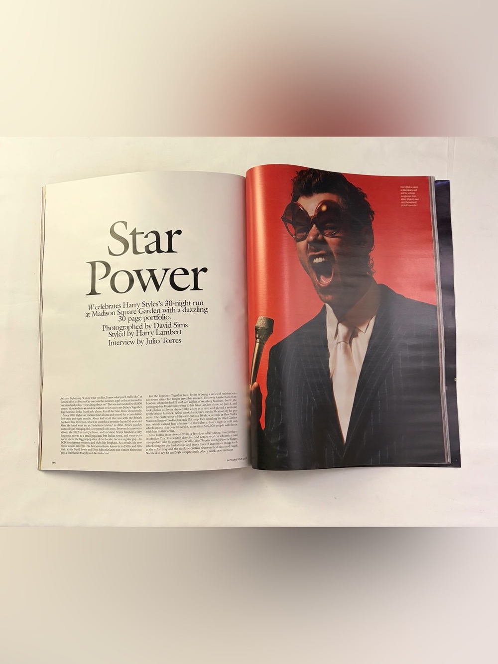 W Harry Styles Fashion “30 Page Portfolio Pop’s Electrifying Star” Volume 4 Mag - Picture 2 of 15
